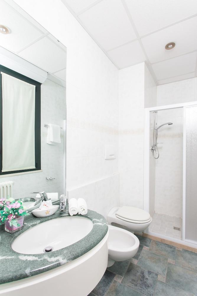 Hotel Zeus Cesenatico Eksteriør bilde