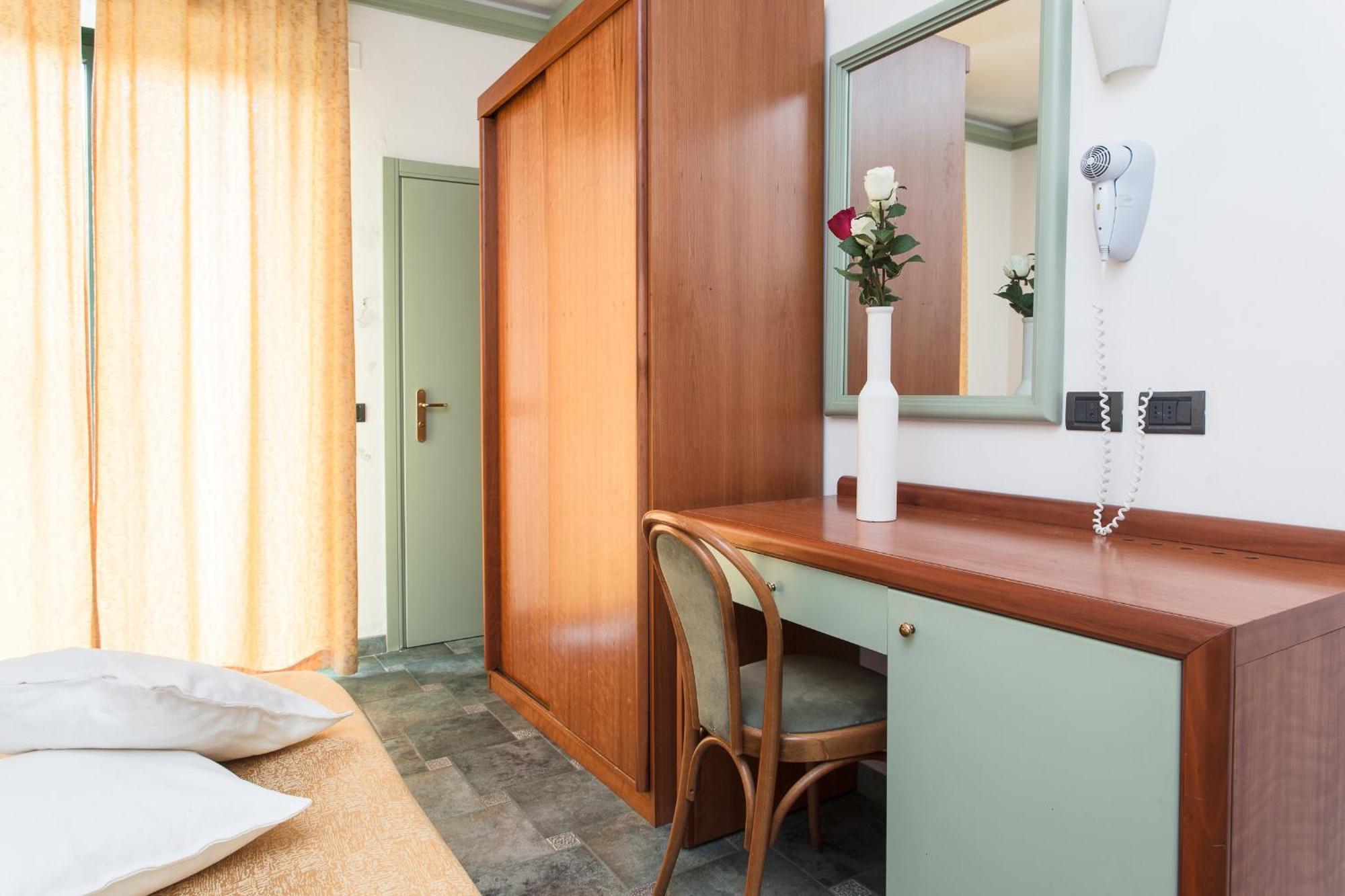 Hotel Zeus Cesenatico Eksteriør bilde