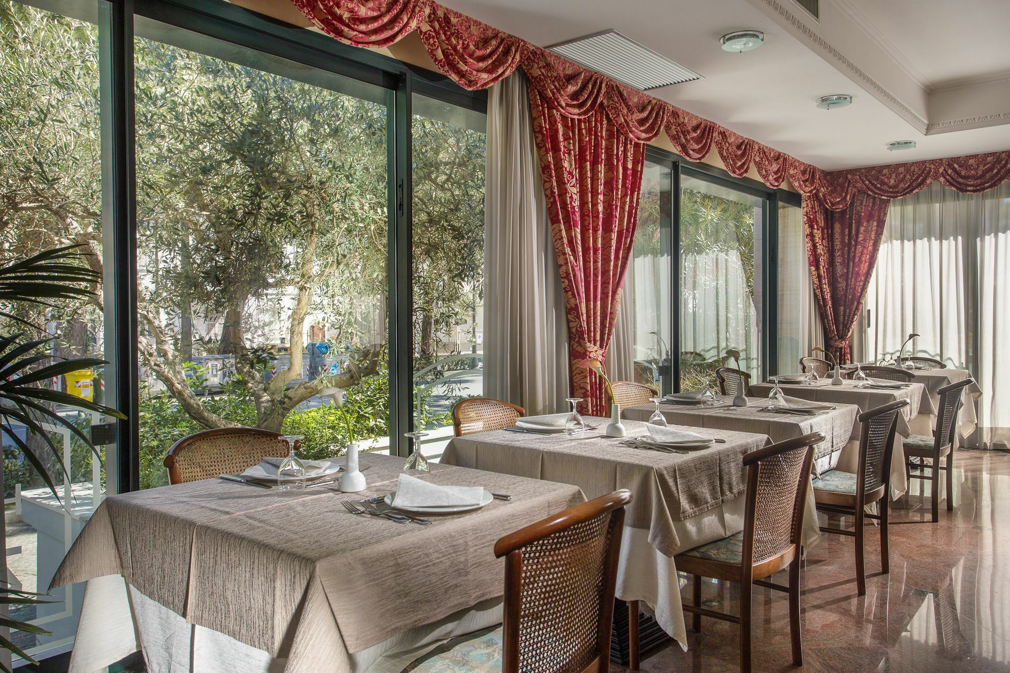Hotel Zeus Cesenatico Eksteriør bilde
